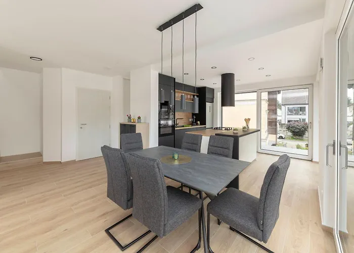 Bozica * ليوبليانا